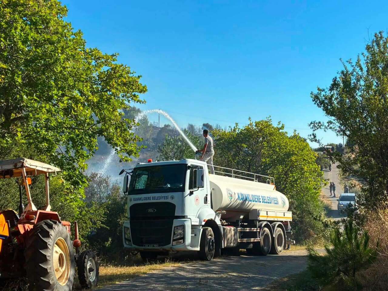 Kavaklıdere'de Orman Yangını Büyümeden Kontrol Altına Alındı 4